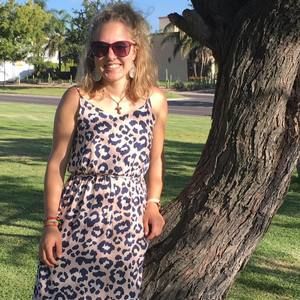 Meet your Posher, Viola